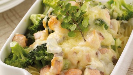 Paste cu somon și broccoli