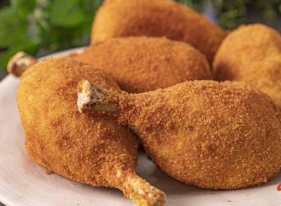 Copănele panetate, cartofi prajiti, telemea rasa, paine