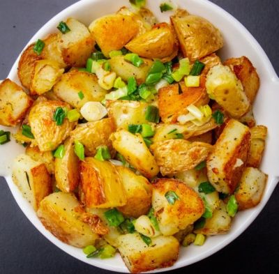 Fasii de Ceafa, Cartofi rumeniti la cuptor, salata de varza murata