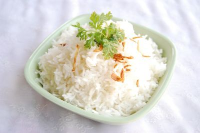 Friptura de porc in sos  vanatoresc+ Orez  + Salata de varza 