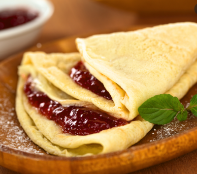 Rulada de dovlecel cu piept de curcan + Piure+ Clatita dulceata
